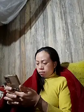 Tuyet xx online show from 12/04/25, 10:40