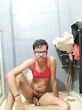 Snapshot of sexybobby13 chatting on 11/15/25, 08:44 sexybobby13 online show from 11/15/25, 08:44