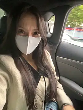 Snapshot of xiaojiu-6 chatting on 10/19/25, 07:20 xiaojiu-6 online show from 10/19/25, 07:20