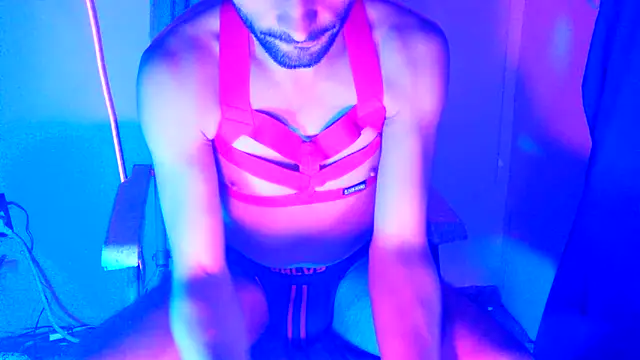 highinhtxx online show from 11/17/25, 11:10