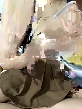 lee ly online show from 11/05/25, 06:46