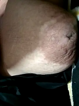 Hotmommax online show from 10/02/25, 05:09