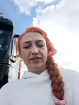 Snapshot of CoMiZrobiszJakMnieZlap666 chatting on 10/29/25, 11:01 CoMiZrobiszJakMnieZlap666 online show from 10/29/25, 11:01