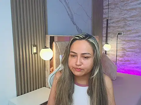 Snapshot of lila_cute1 chatting on 10/05/25, 11:52 lila cute1 online show from 10/05/25, 11:52