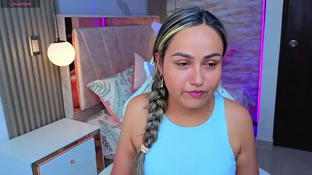 lila cute1 online show from 11/04/25, 06:40