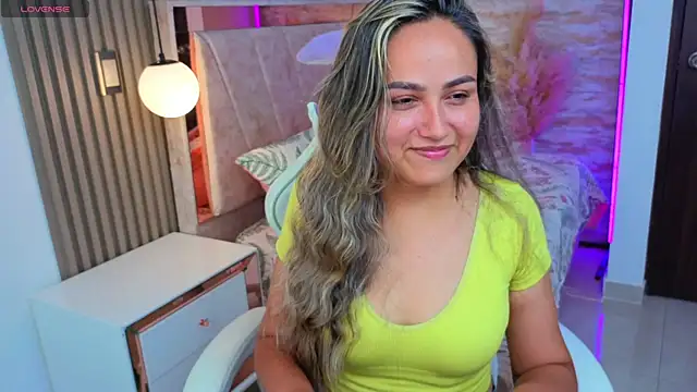 lila cute1 online show from 11/06/25, 07:59