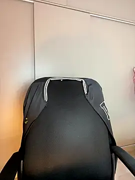 Snapshot of EmilyZuits chatting on 12/02/25, 08:59 EmilyZuits online show from 12/02/25, 08:59