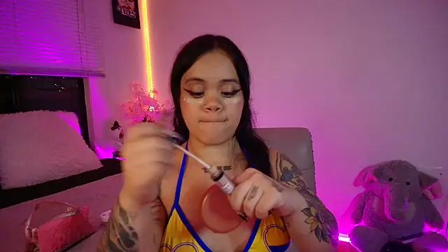 Sussyroxxx online show from 06/18/26, 05:51