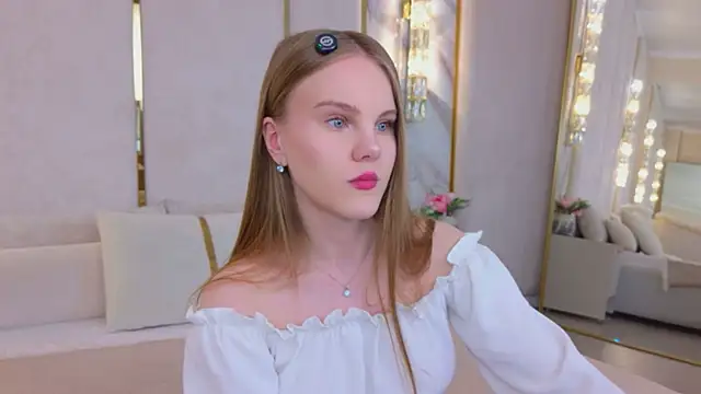 Lili Lohan online show from 06/21/26, 05:10