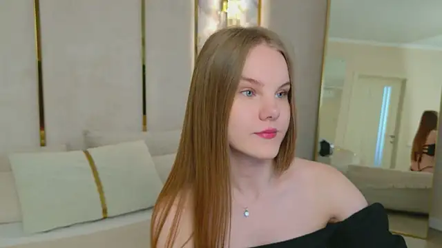 Lili Lohan online show from 07/12/26, 05:09