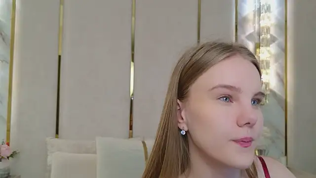 Lili Lohan online show from 07/26/26, 05:04