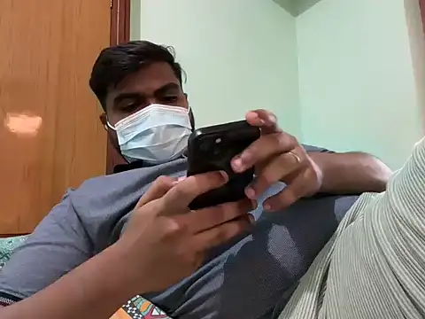 Romeo Sam2 online show from 09/29/25, 08:19