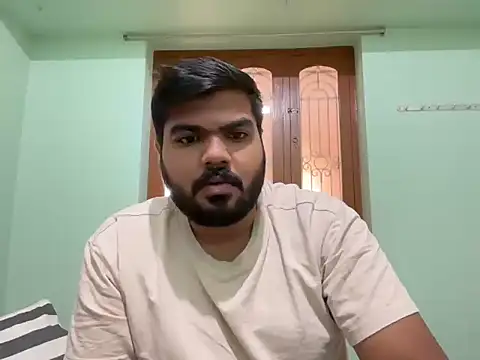 Romeo Sam2 online show from 11/17/25, 03:45