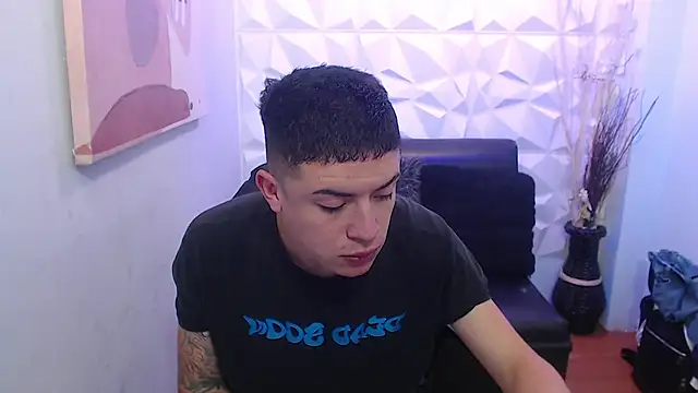 Adam Blaze online show from 09/30/25, 04:23