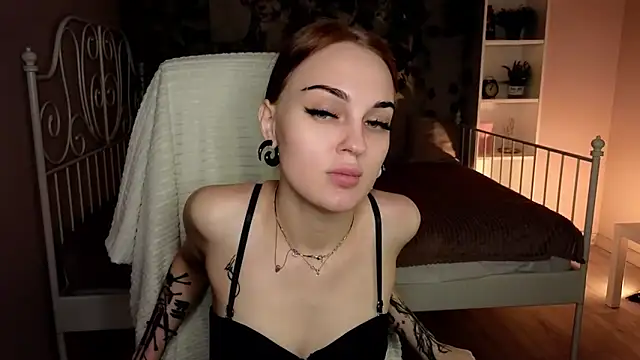 emlymur online show from 10/05/25, 02:48