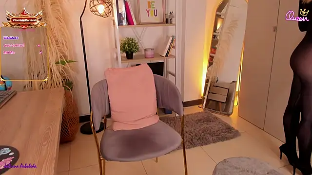 julianaarboleda online show from 07/12/26, 01:13