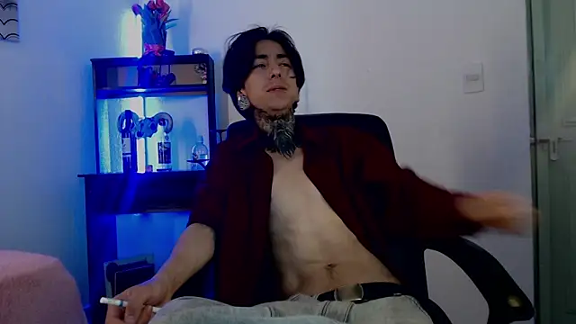 Snapshot of Kuregari_xs chatting on 10/10/25, 08:19 Kuregari xs online show from 10/10/25, 08:19