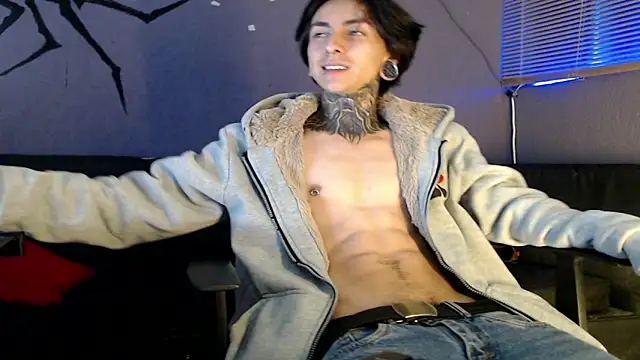 Snapshot of Kuregari_xs chatting on 10/15/25, 04:34 Kuregari xs online show from 10/15/25, 04:34