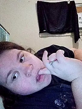 kittytightholes online show from 10/13/25, 10:54