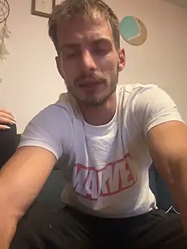 hot97411 online show from 09/28/25, 01:33