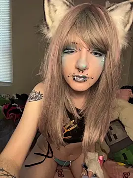 Snapshot of bimbopuppy chatting on 11/08/25, 03:56 bimbopuppy online show from 11/08/25, 03:56