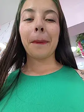 EmmaValencia  online show from 04/24/26, 07:16