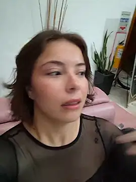 EmmaValencia  online show from 05/21/26, 09:11