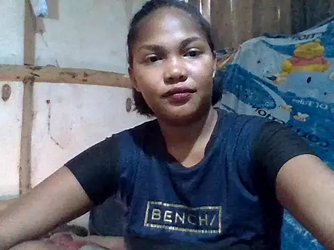 Snapshot of sweetlexypinay19 chatting on 04/10/26, 01:22 sweetlexypinay19 online show from 04/10/26, 01:22