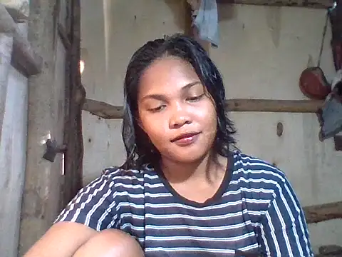 Snapshot of sweetlexypinay19 chatting on 06/08/26, 12:25 sweetlexypinay19 online show from 06/08/26, 12:25