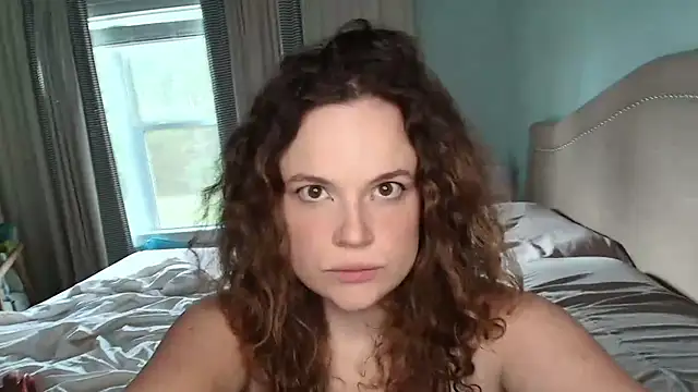 ClaireZX online show from 10/06/25, 08:50