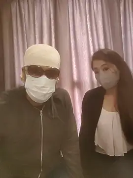 Snapshot of aska1986 chatting on 10/25/25, 06:32 aska1986 online show from 10/25/25, 06:32