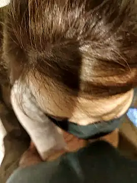 Snapshot of aska1986 chatting on 12/14/25, 12:21 aska1986 online show from 12/14/25, 12:21