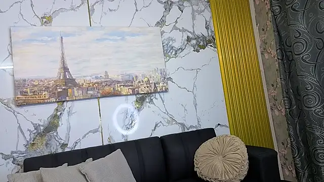 Nahomy Smiths aws online show from 12/02/25, 09:32