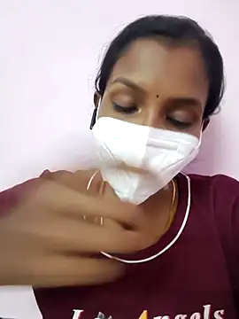 Snapshot of Tamil_Monika chatting on 11/04/25, 10:20 Tamil Monika online show from 11/04/25, 10:20