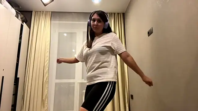 RoseRossi online show from 09/29/25, 10:53
