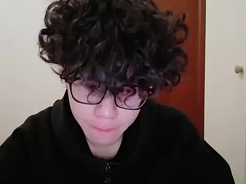 hangzi-0011 online show from 11/02/25, 12:07