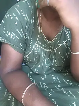 Snapshot of Tamilselviroja- chatting on 11/02/25, 04:09 Tamilselviroja- online show from 11/02/25, 04:09