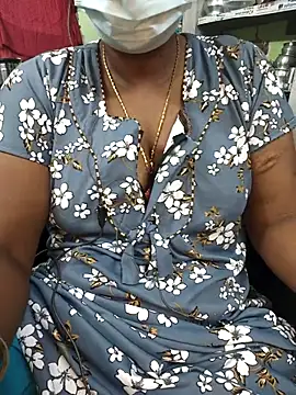 Snapshot of Tamilselviroja- chatting on 11/22/25, 03:55 Tamilselviroja- online show from 11/22/25, 03:55