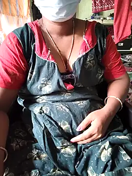 Snapshot of Tamilselviroja- chatting on 11/24/25, 04:12 Tamilselviroja- online show from 11/24/25, 04:12