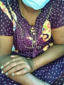 Snapshot of Tamilselviroja- chatting on 01/17/26, 02:55 Tamilselviroja- online show from 01/17/26, 02:55