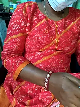 Snapshot of Tamilselviroja- chatting on 02/06/26, 03:48 Tamilselviroja- online show from 02/06/26, 03:48
