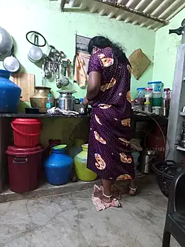 Snapshot of Tamilselviroja- chatting on 03/01/26, 03:14 Tamilselviroja- online show from 03/01/26, 03:14