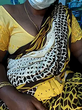 Snapshot of Tamilselviroja- chatting on 03/02/26, 02:57 Tamilselviroja- online show from 03/02/26, 02:57