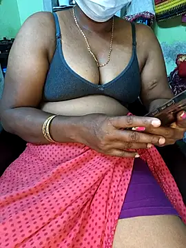 Snapshot of Tamilselviroja- chatting on 03/20/26, 03:39 Tamilselviroja- online show from 03/20/26, 03:39