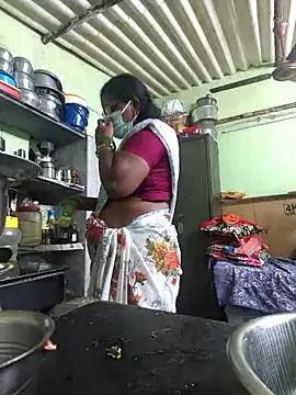 Snapshot of Tamilselviroja- chatting on 03/28/26, 03:11 Tamilselviroja- online show from 03/28/26, 03:11