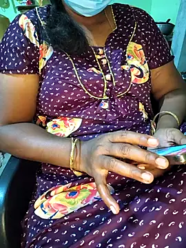 Snapshot of Tamilselviroja- chatting on 04/20/26, 03:15 Tamilselviroja- online show from 04/20/26, 03:15