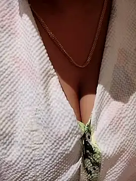 Mallu Meghna nair  online show from 10/20/25, 06:41