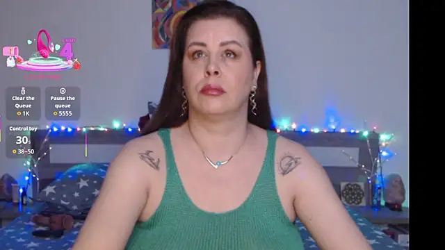 Snapshot of 1Felicity1 chatting on 10/05/25, 02:54 1Felicity1 online show from 10/05/25, 02:54