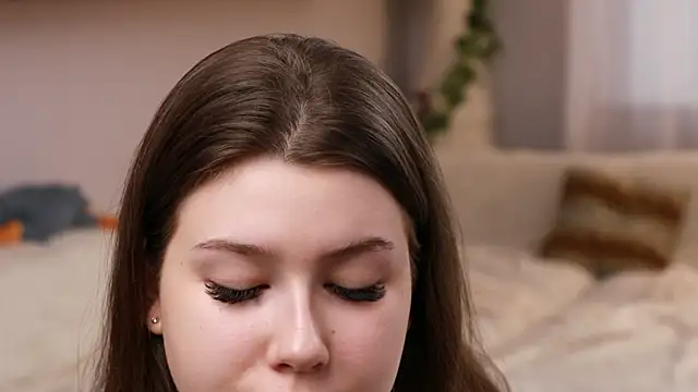 Snapshot of MondoNeko chatting on 10/05/25, 07:07 MondoNeko online show from 10/05/25, 07:07