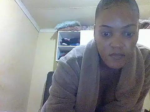 Snapshot of carrie_tee chatting on 11/08/25, 08:40 carrie tee online show from 11/08/25, 08:40